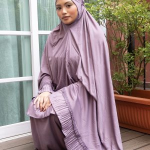 Elegant Two-Piece Prayer Set With Lace Detailing - Dusty plum